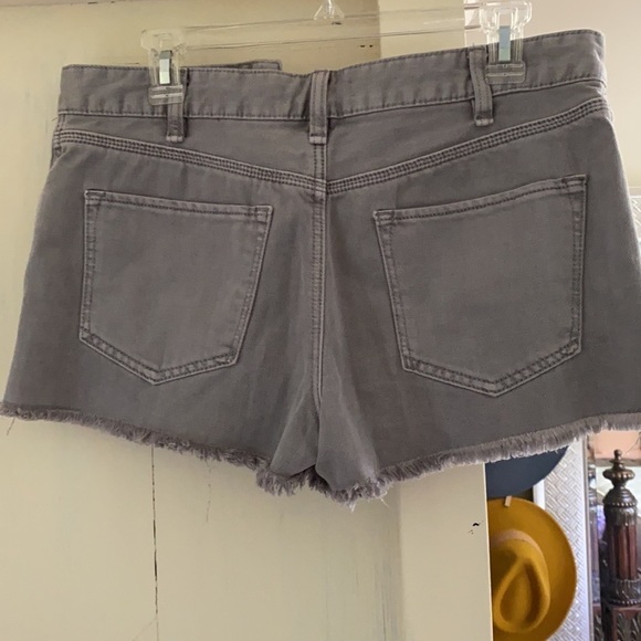 Free people - Picture 4 of 4